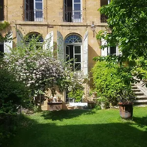  Couette-café Jardin De Marie France