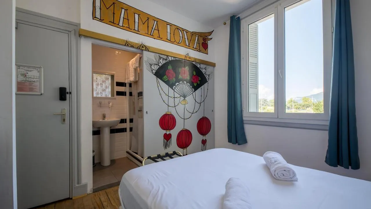 Hotel Mamie Jane co-munity à Aix-les-Bains 3*,
